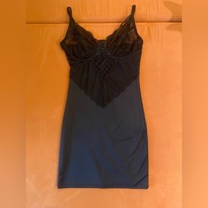 Ultra Sexy Widow Lace Front Bodycon Dress